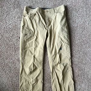 Eddie Bauer first ascent hiking pants 32x30